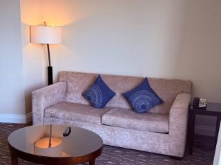 1 Bedroom Quees Suite with Sofa Bed and Kitchenette - 0