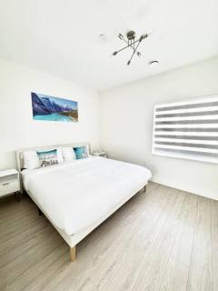 New Home 10 Mins from Airport - 4