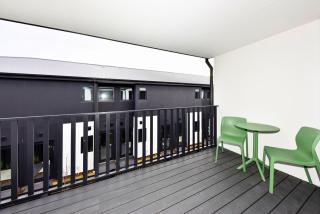 Cosy City Stay with Shared Sauna Access - 1