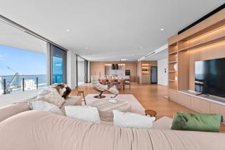 Signature Oceanview Residence 2 Car Spaces - 3