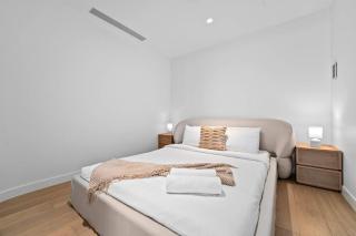 Signature Oceanview Residence 2 Car Spaces - 2