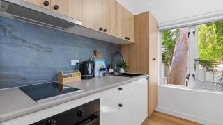 Absolute Beachfront Studio with Pool and Ocean Views - 7