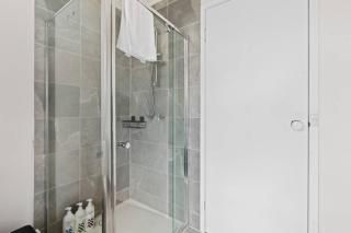 Full AC Home Renovated and Close to Sunnybank and shops - 3