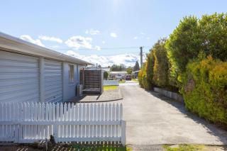Cozy Retreat 2 - modern townhouse living - Taupo - 6