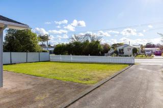 Cozy Retreat 2 - modern townhouse living - Taupo - 3