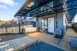 Totara Park 3BR Haven with Air-con, Deck, Parking - 4