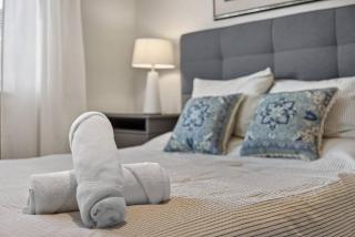 Steps to FIFA Fan Fest - Stylish 1BR with Mountain Views - 1
