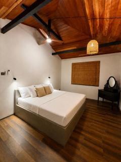 Urban Jungle Villa - 9