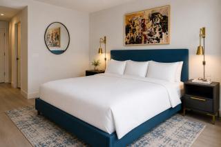 Global Luxury Suites at Georgetown - 3