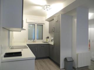 Appartement T3 spacieux au centre du village - 9