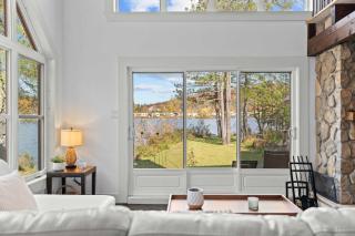 Waterfront with VIEW and SPA - 1