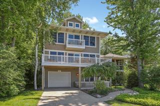 Beachfront Haven - Sunset Views - Hot Tub - BBQ - Family Friendly - 2