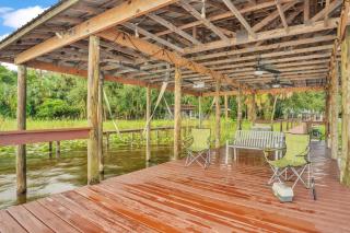 Nature's Nest Lake House - 4