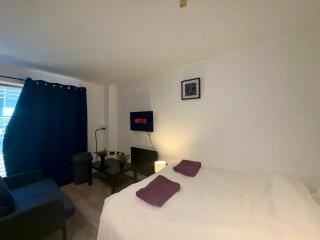 Central Sheffield Studio for 2 - 9
