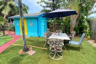 Great location Pool home w Pool table 5br - 2