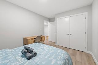 5BR Townhouse | 4 Ensuites | Near UofA, Whyte & DT - 4