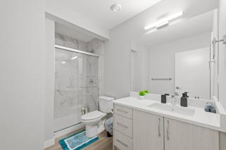 5BR Townhouse | 4 Ensuites | Near UofA, Whyte & DT - 7