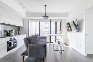 The Nobleton Suites - Yorkville - 9