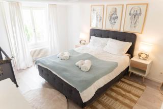 Beyond Cozy, Coastal Design, Balkon & Parkplatz - 8