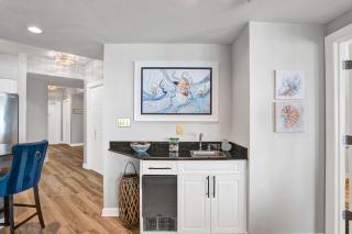 Admiral Quarters 907 - 3