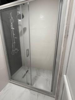 Heart of Batumi 2BR Modern & Stylish 2-6 guests - 6
