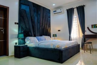 Stonehaven B- 2 Bedroom Luxury Shortlet Apartment Oluyole Ibadan - 2
