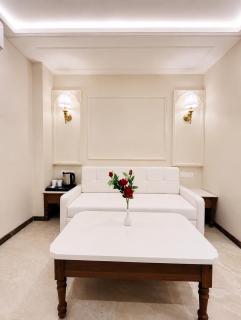 Hotel Baliapanda Uk-Palace Near Jagannath Temple - Lift and Parking Facilities Fully Air Conditioning Premium Room - 7