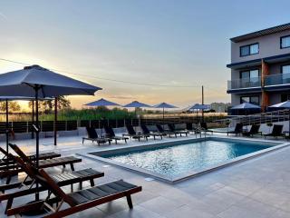 Calma Luxury Suites - 0