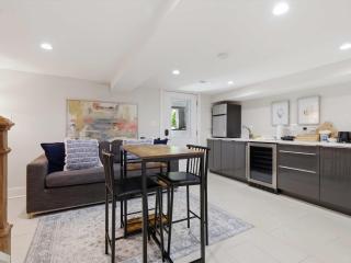 Hill East 3-BR Home Near Lincoln Park - 3