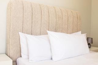 Luxury Apartment Opposite Mall of Africa - 9