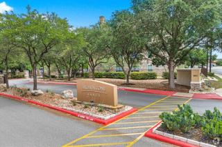 UTSA apartment for 3 females - 5