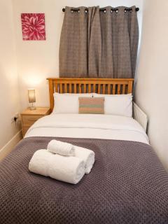 Birmingham City Centre Cosy 2 Double Bedroom Apartment Free Parking Workspace and close to O2 Arena - 1