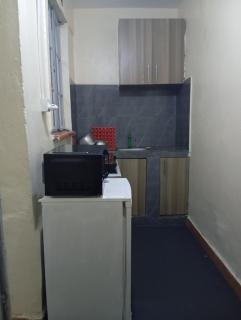 Affordable Lavington studio - 1