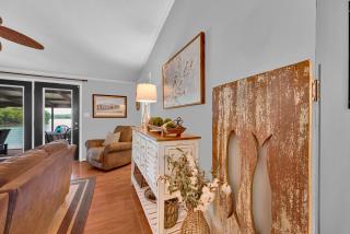 Lakefront Hodges Home - Dock, Patio, Near Downtown - 5