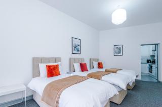 Private Modern Studio Flat - 7