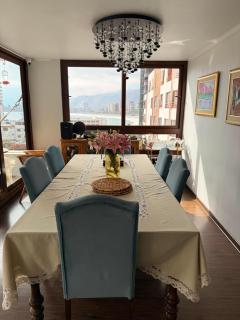 Habitación con baño privado, con una vista espectacular a la playa Cavancha - 1