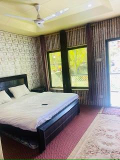Hills n Huts - 4
