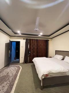 Hills n Huts - 1