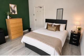 Spacious 4BDR - Ideal for Contractors -City centre - 2