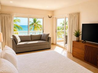 Luxury Beachfront Condo at Krystal Grand Resort - NEWLY REMODELED & NEWLY FURNISHED - 8