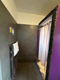 Bennetts Hotel - 6