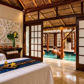 Luxury Beachfront Condo at Krystal Grand Resort - NEWLY REMODELED & NEWLY FURNISHED - 6