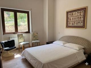 Villa with Private Garden - 8