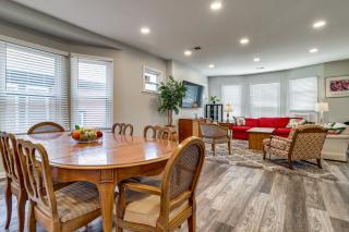 Under 1 Mi to Med Center & Midtown: Detroit Apt - 2