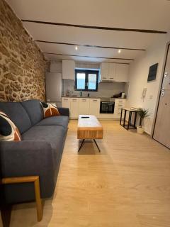 The Urban Gates Suites B - 0