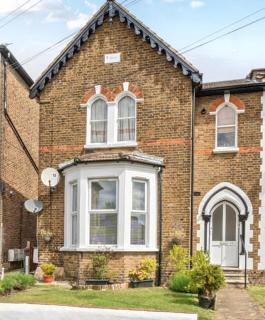 Charming & peaceful 1 bedroom flat, London SE25 - 4
