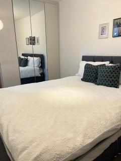 Peaceful Get Away Room In Hilton - 2