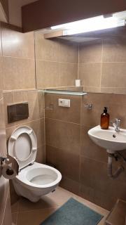 Elegant Escape apartment VI - City Centre & Free Parking - 5