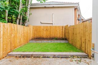 Modern 1-Bed Flat on Cathays Terrace with Garden - 8