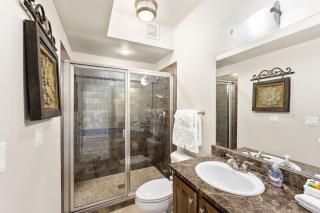 Salmon Run Condo - Overlooking the Spokane River - 4